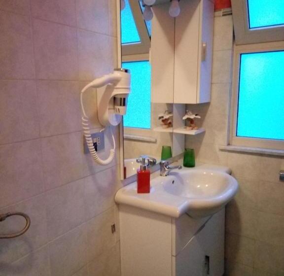اتاق استاندارد, Private Room Stanza Privata With Private Bathroom   Shared Kitchen And Beautiful Terrace On Taormina