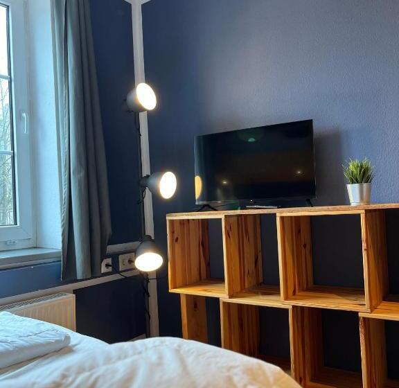 Семейный Номер Совместный Санузел, Blue Doors Hostel Ktv
