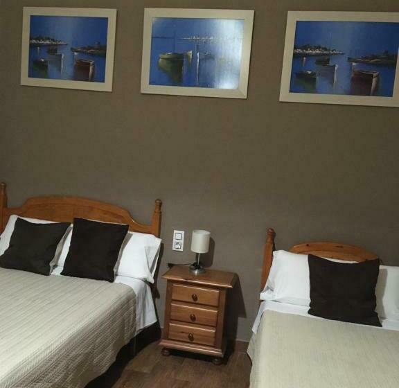 اتاق استاندارد سه نفره, Hostal Fantoni