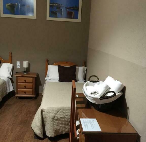 اتاق استاندارد سه نفره, Hostal Fantoni