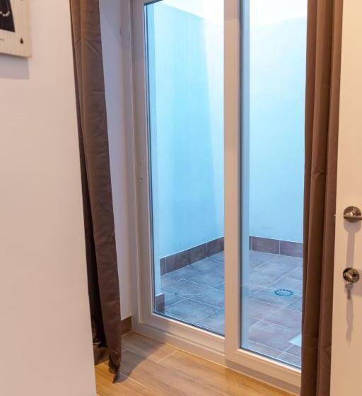 スタンダード４人部屋, Apartamentos El Alcazar De Jerez