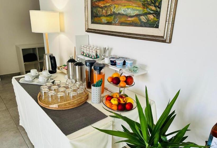 Трехместный Номер Deluxe, Invilla Bed&breakfast   Quality Rooms