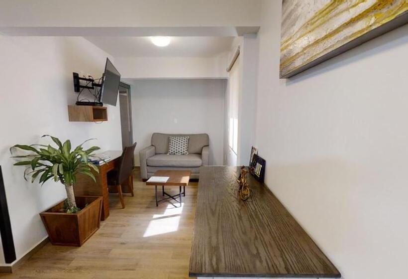 Suite Superior, Tokio Suites