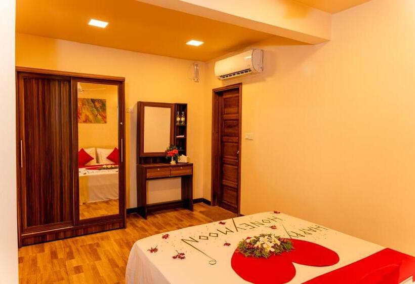 اتاق لوکس, Daisy Cottage Dhangethi