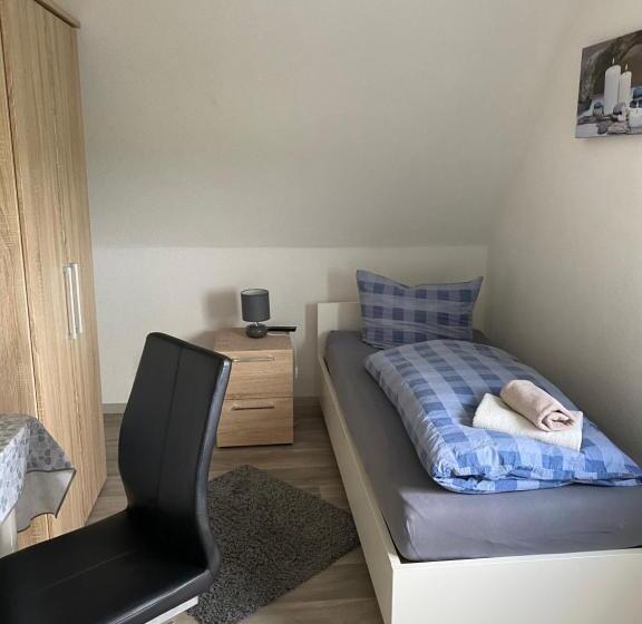 Номер Стандарт Индивидуальный, C&c Gästehaus Bückeburg