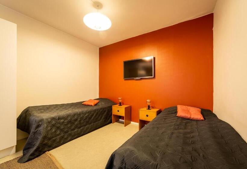Трехместный Номер Стандарт Совместная Ванная, Kulkuri Hostellit Hämeenlinna