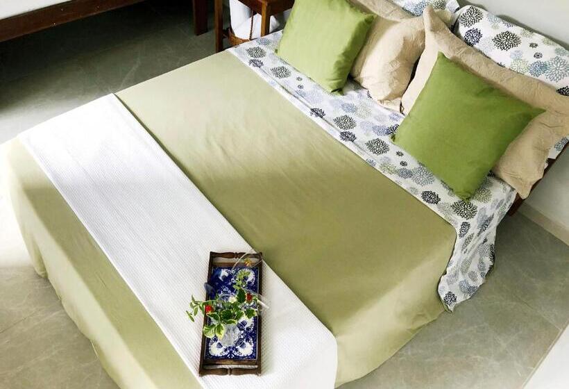 Quarto Quádruplo Estandar, Lux Pousada