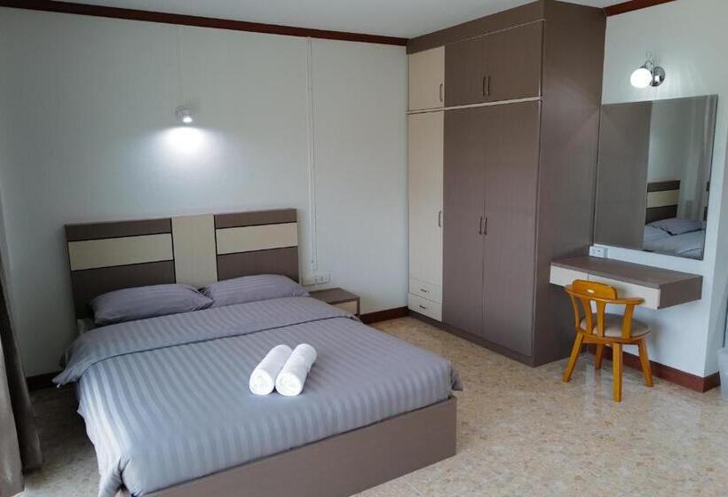 Номер Deluxe с Балконом, N.p. Apartment