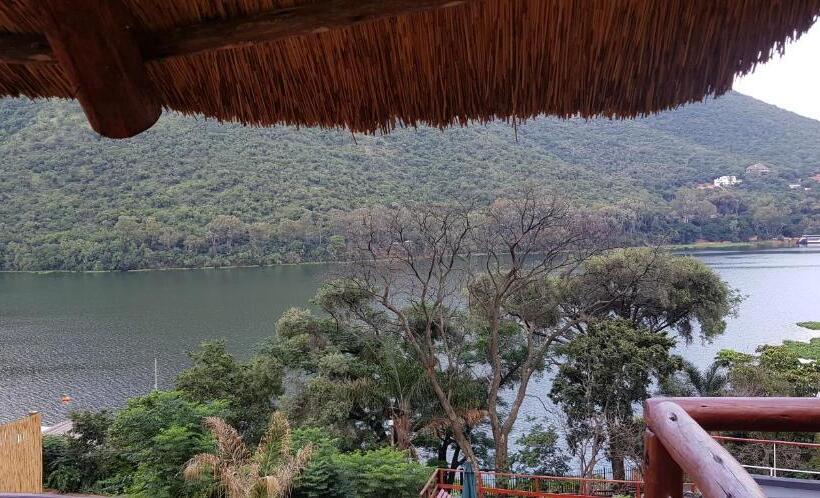 标准间带湖景, Metsing At Harties