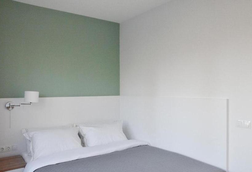 اتاق اکونومی, Tip Tap Guest House