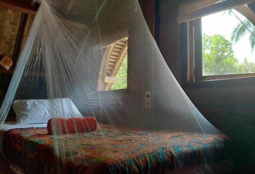 Семейный Номер, Coconut Tree Cottages