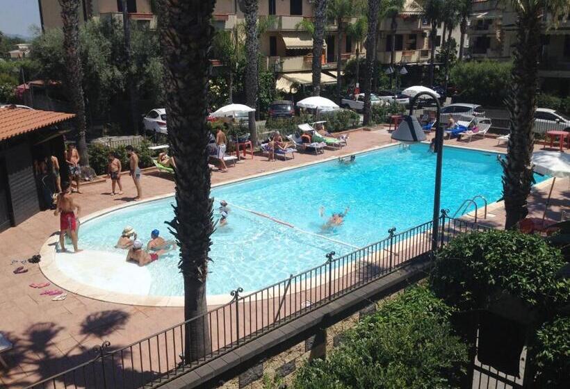 Апартаменты 1 Спальня Вид на Бассейн, Etna   Taormina