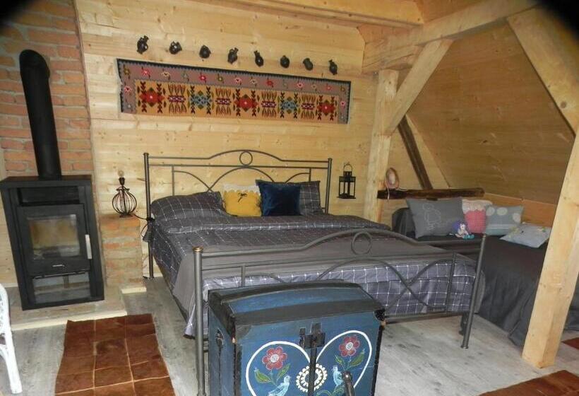 Семейный Номер, Iedera Casa De Familii 2
