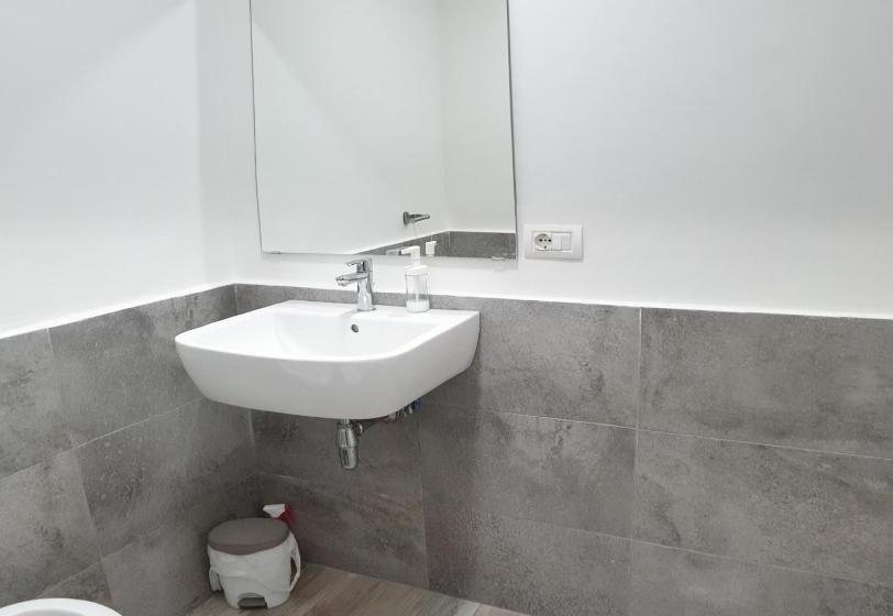 Quarto Standard Banheira Exterior, Kos