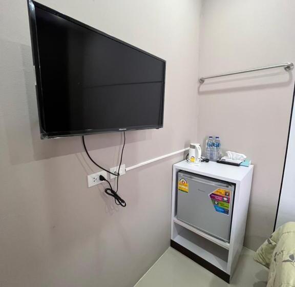 اتاق عادی, Variety Winner Hostel