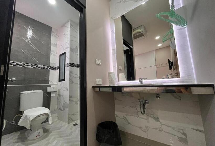 Номер Basic, Variety Winner Hostel