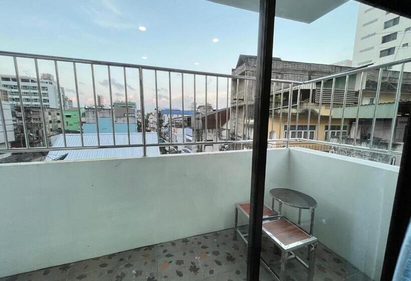 اتاق استاندارد, Variety Winner Hostel