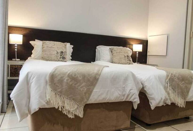 Номер Deluxe, Semeni Asante Guesthouse