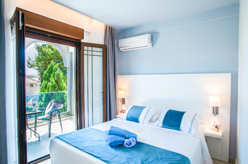 Семейный Номер, Acrotel Lily Ann Village