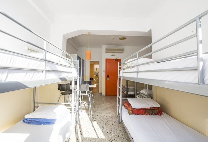 공동 객실, Safestay Athens Monastiraki
