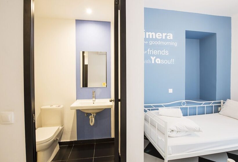 스탠다드 룸, Safestay Athens Monastiraki