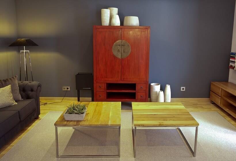 ２ベッドルームアパートメント, Apartments Sixtyfour