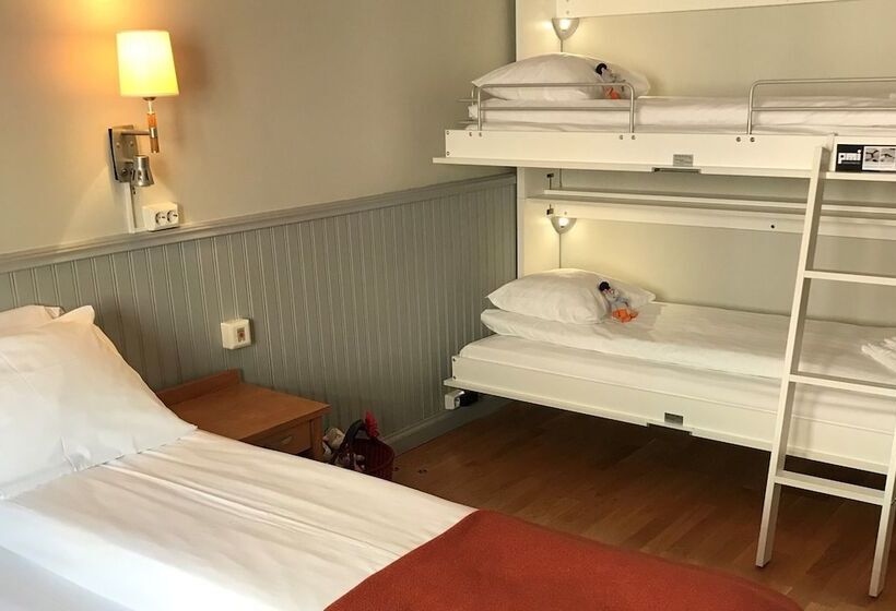 غرفة عائلية, Akademihotellet