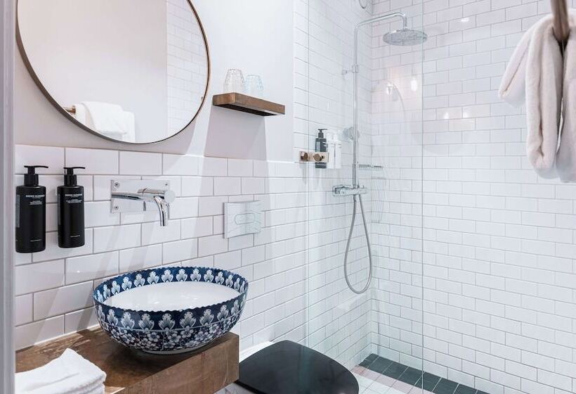 Номер Стандарт Двуспальная Кровать, Story Hotel Riddargatan, Part Of Jdv By Hyatt