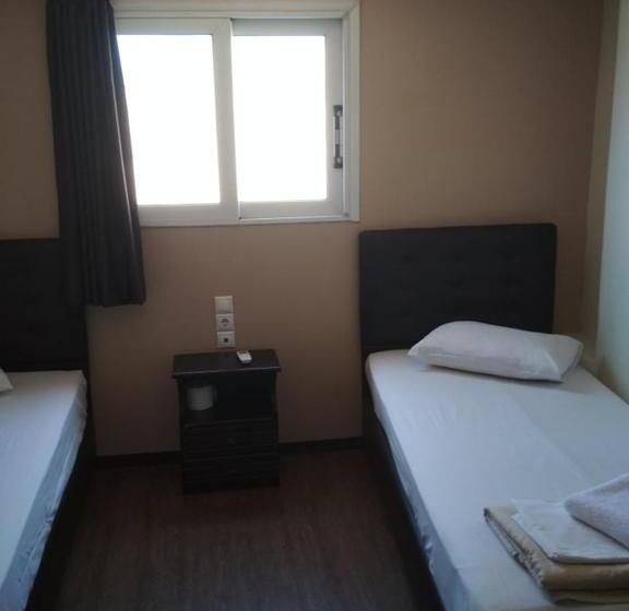 Номер Economy, Pella Inn Hostel