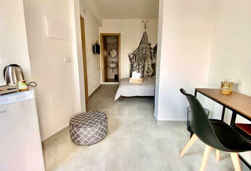 Стандартный Номер Кровать Кинг, Bedandclimbing
