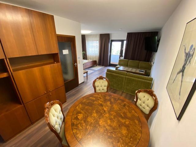 Апартаменты Дюплекс 1 Спальня, Monteurswohnung Zimmerfrei Marktheidenfeld