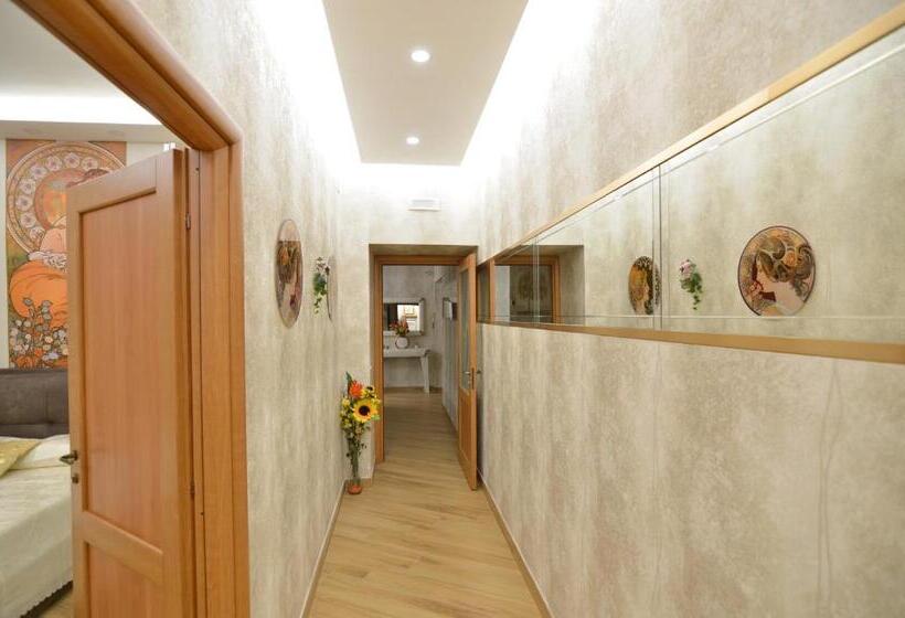 اتاق سوپریور سه تخته, Caserta Deluxe Bis