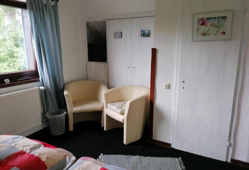Номер Economy, Jeje Und Anna S Eifel Haus