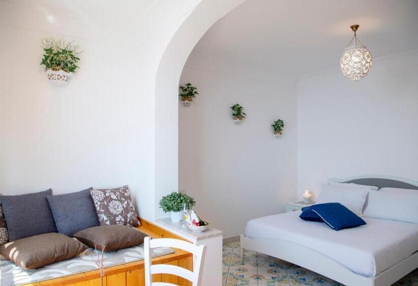 اتاق سوپریور, La Borragine Rooms