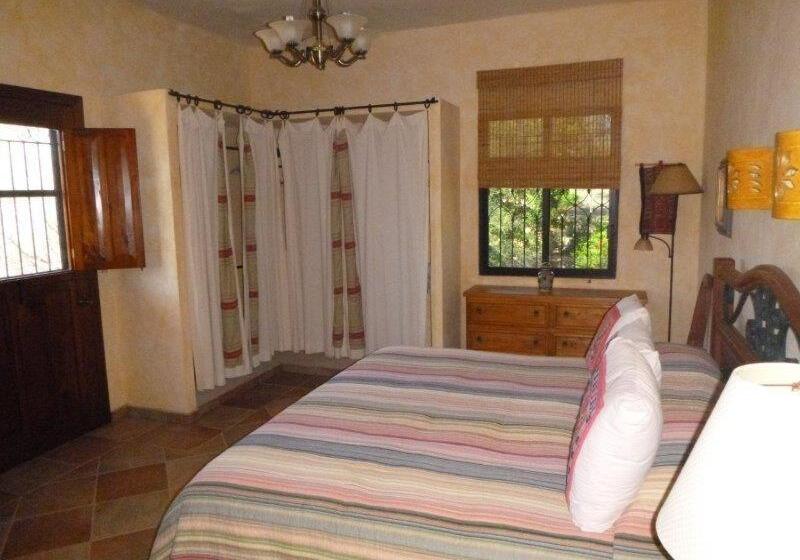 Deluxe Suite King Bed, Loma De Guadalupe Alamos Sonora
