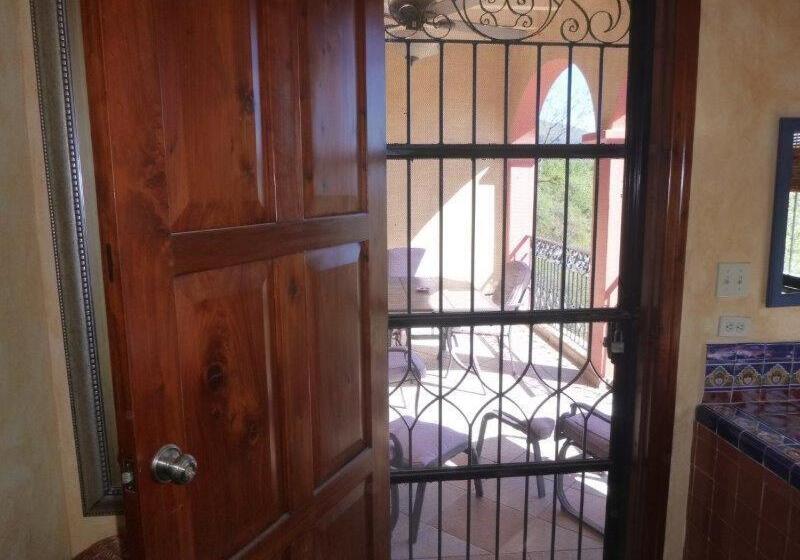 Deluxe Suite King Bed, Loma De Guadalupe Alamos Sonora