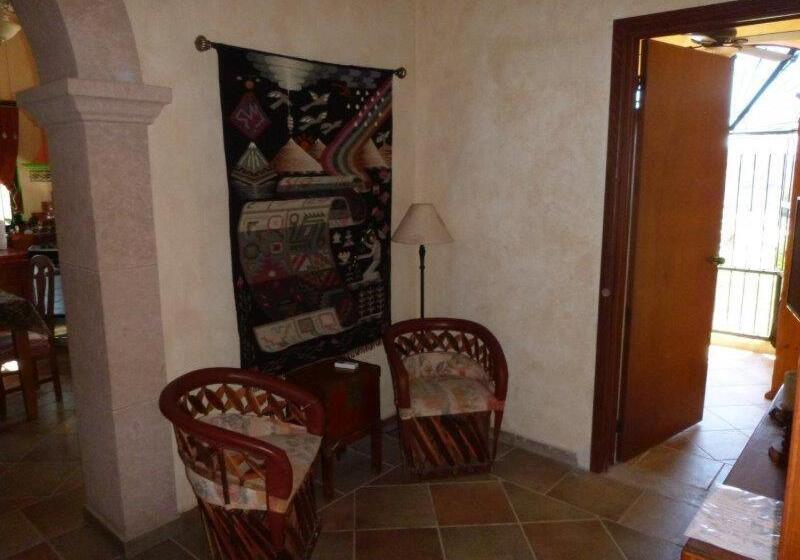 استودیوی لوکس, Loma De Guadalupe Alamos Sonora