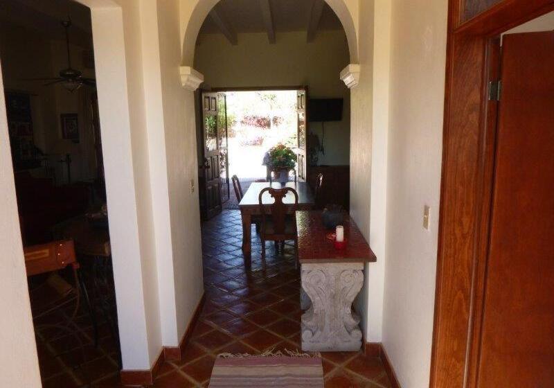استودیو استاندارد با تخت کینگ, Loma De Guadalupe Alamos Sonora