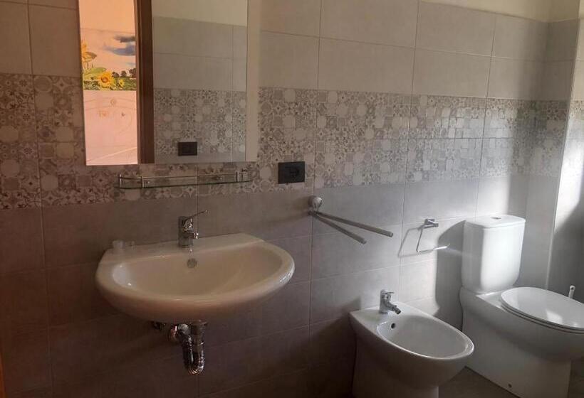 اتاق اکونومی, B & B Patrizia