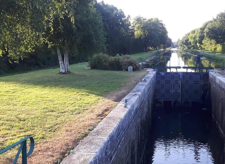 Номер Стандарт, Central Brittany B And B