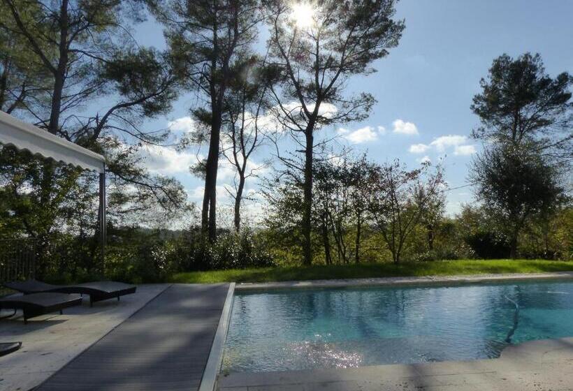 اتاق استاندارد, ô Tilia D Azur