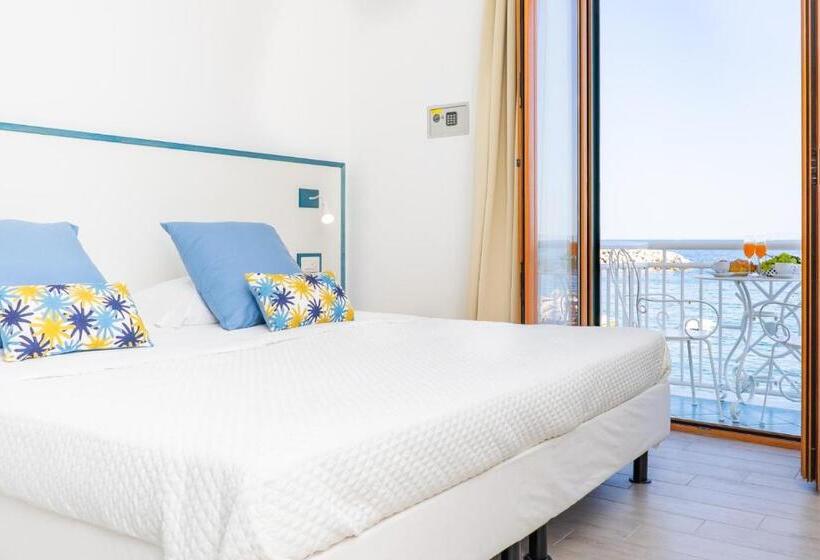 Номер Стандарт Вид на Море, Sapphire Rooms
