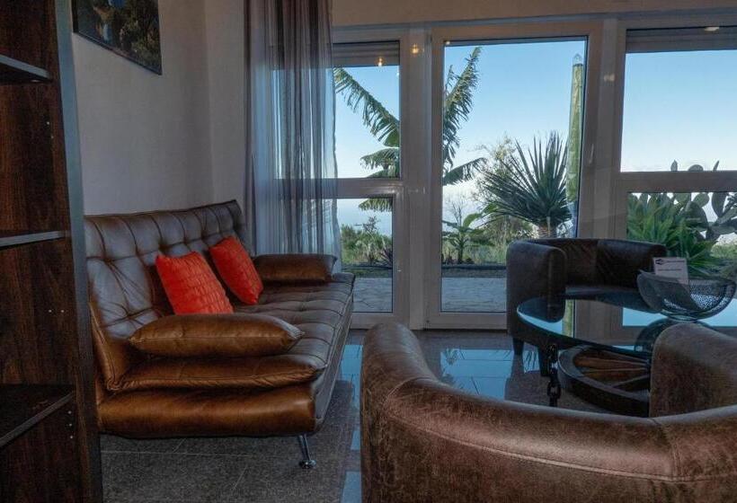بانگلوی استاندارد, Hrlos Piratas   Ferien Haus La Palma   Good Wlan !!