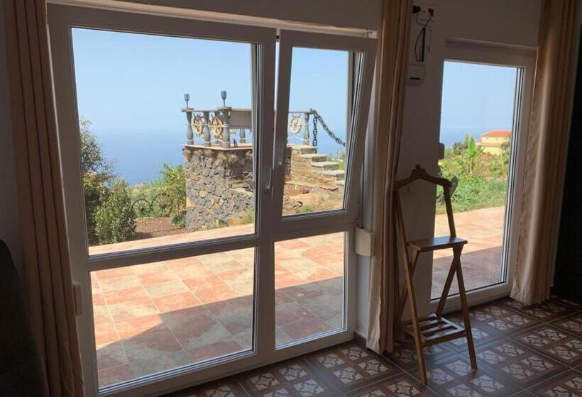 کلبه ییلاقی, Hrlos Piratas   Ferien Haus La Palma   Good Wlan !!