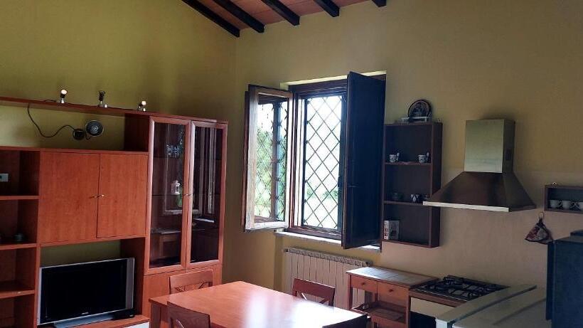 Апартаменты 1 Спальня Вид на Сад, Agriturismo Podere Bianca Maria