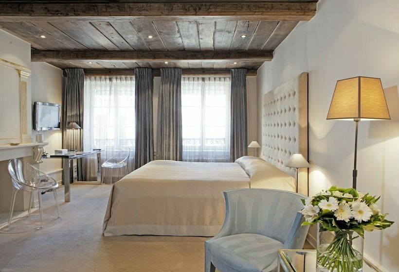اتاق لوکس, Le Place D Armes   Relais & Châteaux