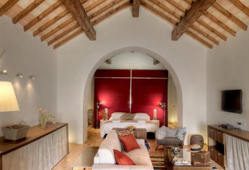 Полулюкс, Torre Fiore Hotel Masseria