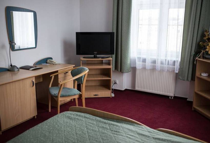 استودیوی استاندارد, Aiden By Best Western Lodz