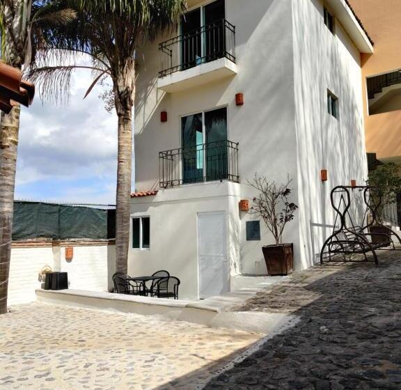 Deluxe Suite met Kingsize Bed, Chiflon Villas