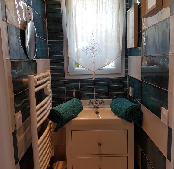 Family Suite, Loretxea